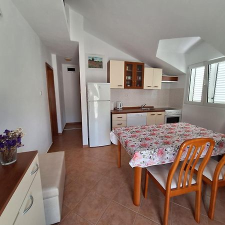 Apartment Žalo Donje Selo na Šolti 外观 照片