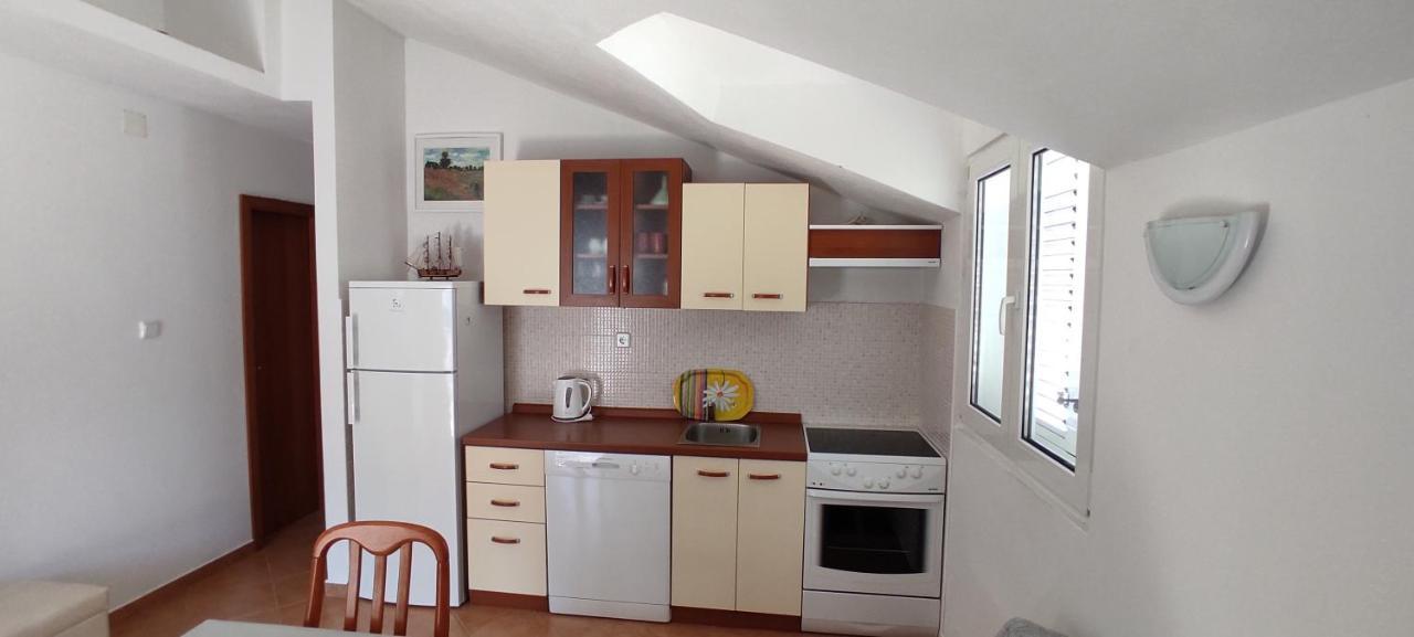 Apartment Žalo Donje Selo na Šolti 外观 照片