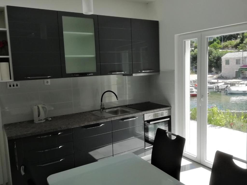 Apartment Žalo Donje Selo na Šolti 外观 照片