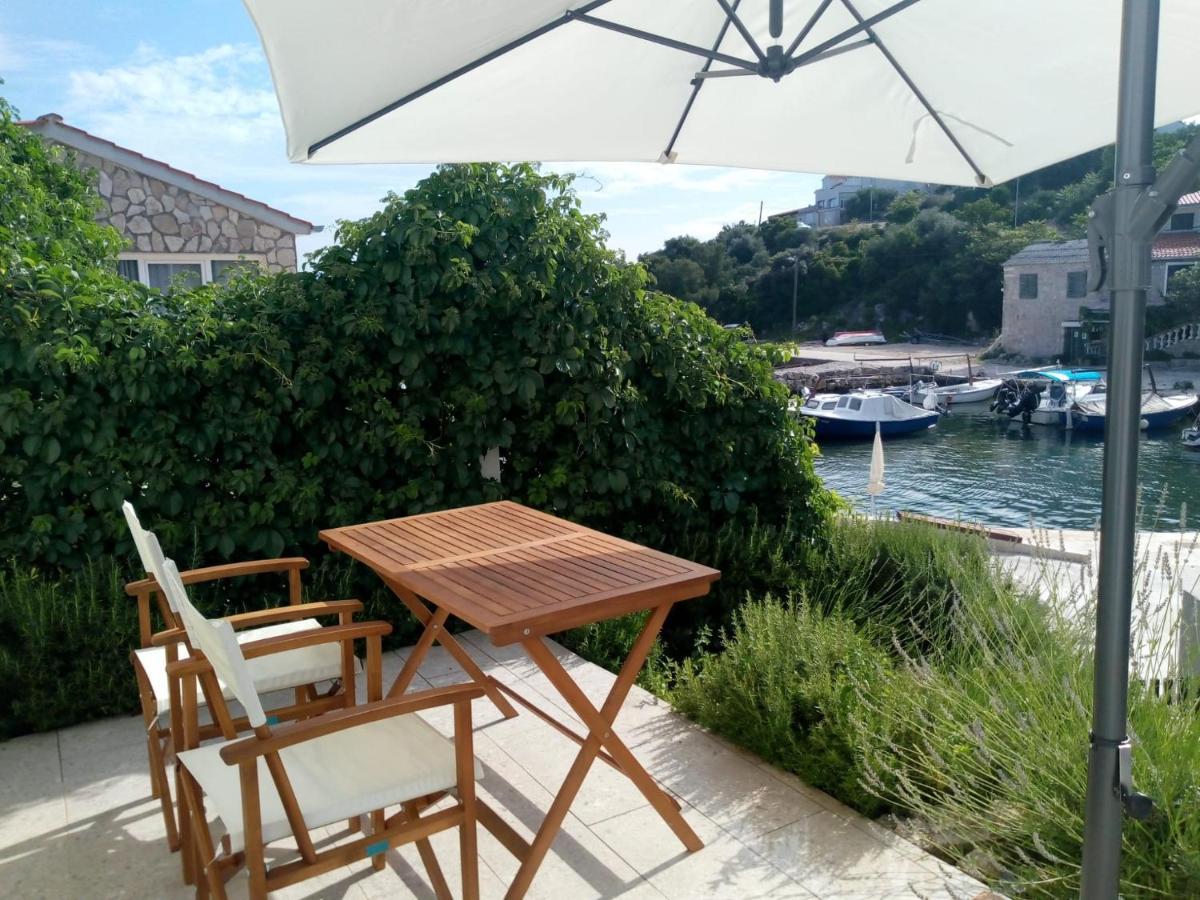 Apartment Žalo Donje Selo na Šolti 外观 照片